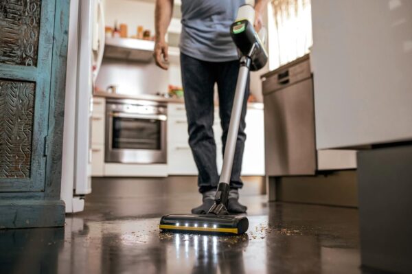 Karcher VC 6 Cordless Upright Vacuum Cleaner - Image 3